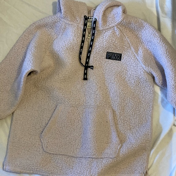 sweater - Picture 1 of 4